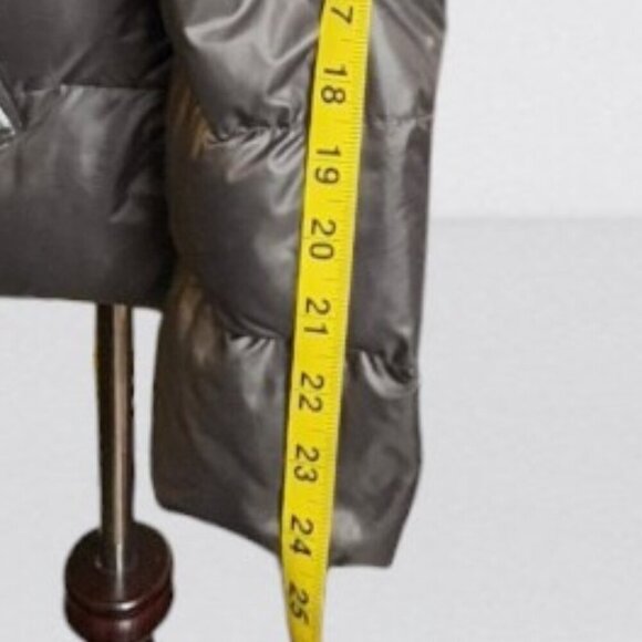 Karl Lagerfeld Paris Women's Lightweight Packable Puffer Down Jacket Size Medium - Picture 13 of 16